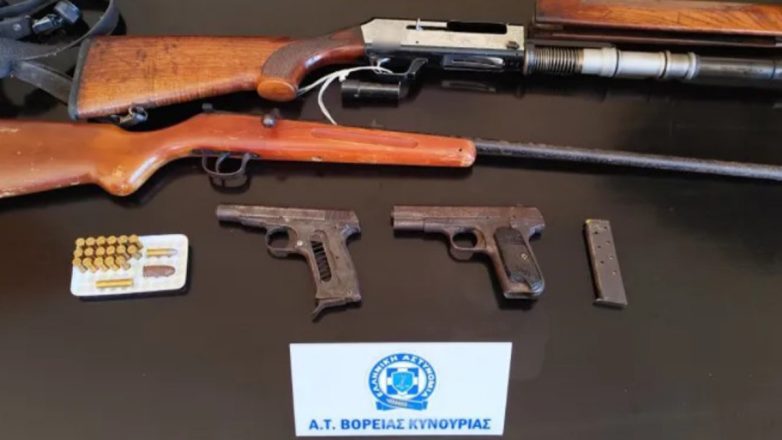 Αρκαδία: Συνελήφθη για κατοχή όπλων Αρκαδία: Συνελήφθη για κατοχή όπλων