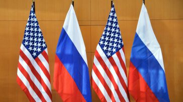 Οι επαφές μεταξύ Ρωσίας και ΗΠΑ σχετικά με το Ουκρανικό συνεχίζονται, το ίδιο όμως και οι αγορές αμερικάνικων όπλων