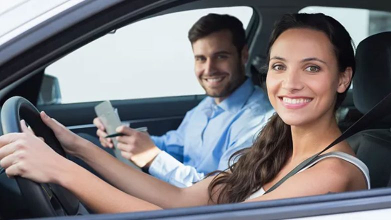 Εσείς θα μπαίνατε συνοδηγοί σε κάποιον που έπρεπε να δώσει 128 φορές για να πάρει το δίπλωμα; Εσείς θα μπαίνατε συνοδηγοί σε κάποιον που έπρεπε να δώσει 128 φορές για να πάρει το δίπλωμα;