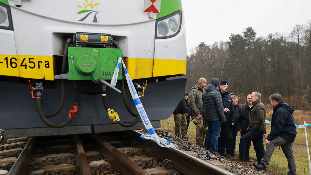 Πολωνία: Έκρηξη σε σιδηροδρομική γραμμή προς Ουκρανία