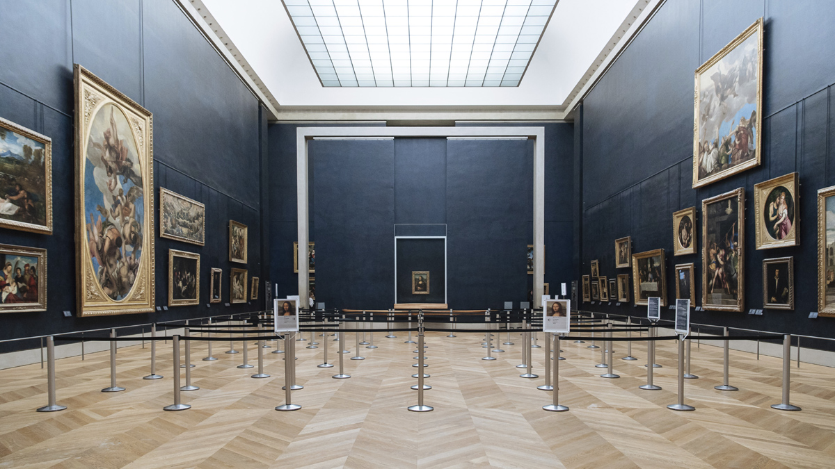 Λούβρο: TikTokers κρέμασαν το πορτρέτο τους δίπλα στη Μόνα Λίζα