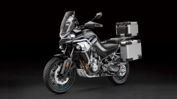 Προσφορά της CFMOTO για τα μοντέλα 800MT Sport και 700MT