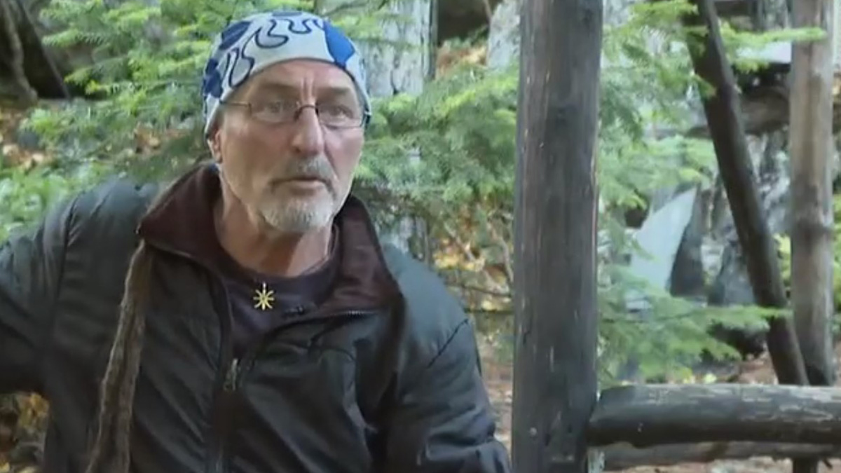 Οι φύλακες έδιωξαν τον «φύλακα», που ήταν τελικά μούφα ερημίτης στον Όλυμπο