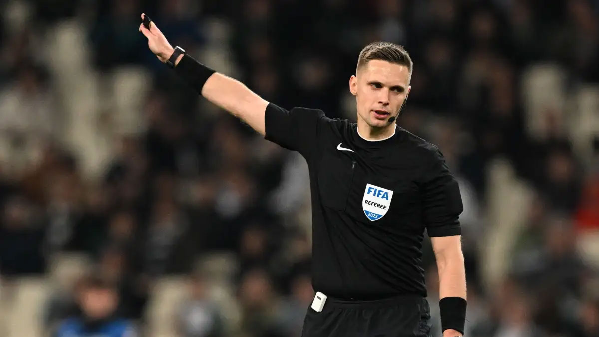 Εθνική: Ο Πολωνός Σίλβεστρζακ διαιτητής στον αγώνα με τη Λευκορωσία