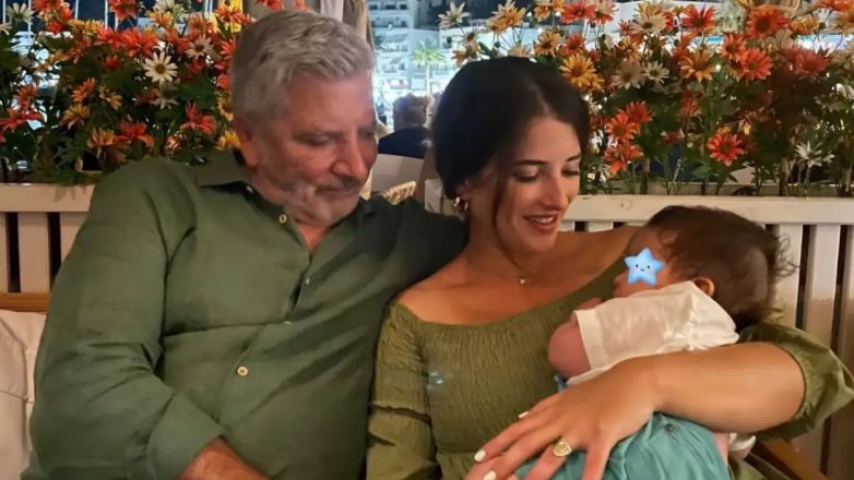 Γιώργος Πατούλης – Νάνσυ Κοιλού: Οικογενειακή βόλτα στη θάλασσα με τον 9 μηνών γιο τους Γιώργος Πατούλης – Νάνσυ Κοιλού: Οικογενειακή βόλτα στη θάλασσα με τον 9 μηνών γιο τους