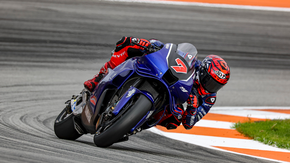 Η Yamaha επιβεβαίωσε τη μετάβαση στον V4 κινητήρα για το 2026