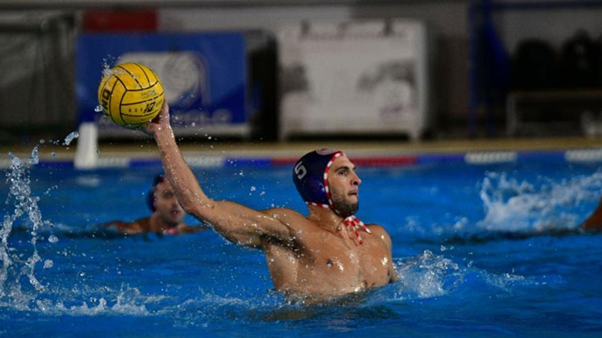 Πόλο: Ήττα σε «νεκρό» χρόνο για τον Ολυμπιακό από τη Μλάντοστ