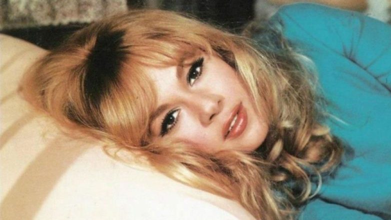 Αλίκη Βουγιουκλάκη: Πέθανε ο γυναικολόγος που την βοήθησε να μείνει έγκυος Αλίκη Βουγιουκλάκη: Πέθανε ο γυναικολόγος που την βοήθησε να μείνει έγκυος