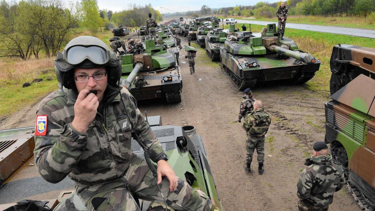 Το ΝΑΤΟ και η Ρωσία στα «όρια του πολέμου»