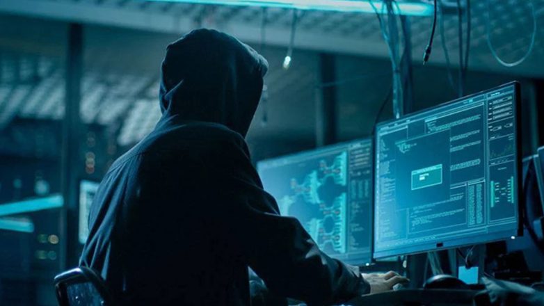 Νεαρή κοπέλα έπεσε θύμα εκβιασμού από χάκερς στην Καστοριά Νεαρή κοπέλα έπεσε θύμα εκβιασμού από χάκερς στην Καστοριά