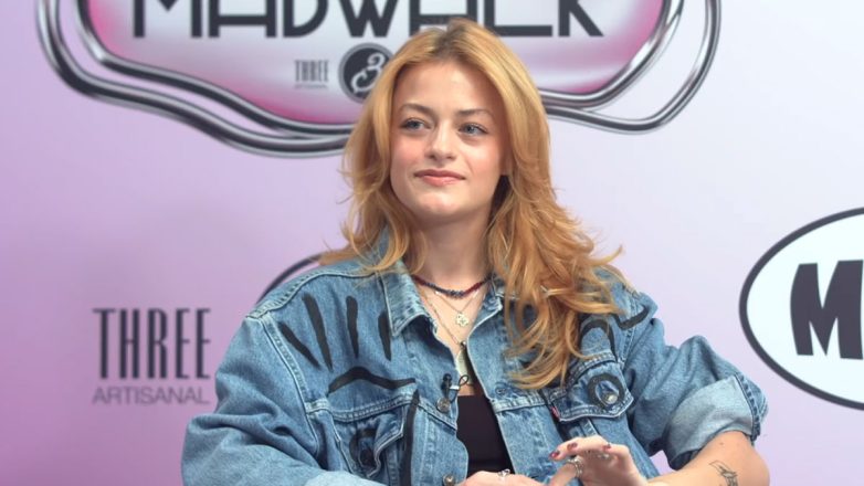 Γαία Μερκούρη: «Στον ψυχολόγο πάντα καταλήγουμε να μιλάμε για τη μαμά» Γαία Μερκούρη: «Στον ψυχολόγο πάντα καταλήγουμε να μιλάμε για τη μαμά»