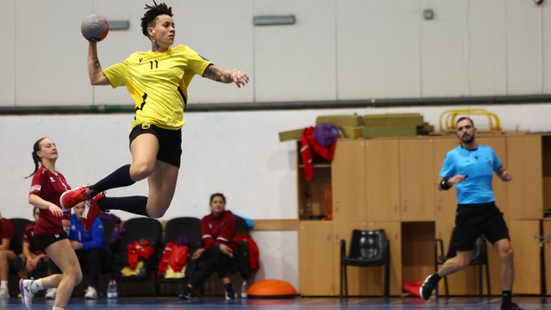 Χάντμπολ γυναικών: Μόνη πρώτη η ΑΕΚ, 43-15 τον Πανελλήνιο Νεάπολης Συκεών Χάντμπολ γυναικών: Μόνη πρώτη η ΑΕΚ, 43-15 τον Πανελλήνιο Νεάπολης Συκεών