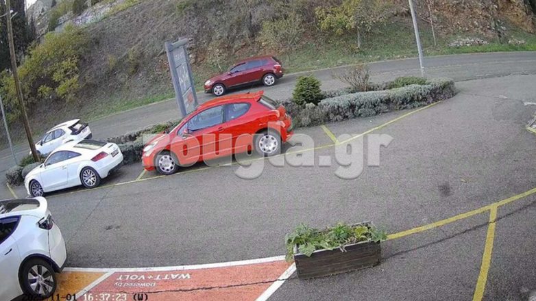 Δολοφονία Λάλα: Φωτογραφικά ντοκουμέντα με το αυτοκίνητο των εκτελεστών Δολοφονία Λάλα: Φωτογραφικά ντοκουμέντα με το αυτοκίνητο των εκτελεστών