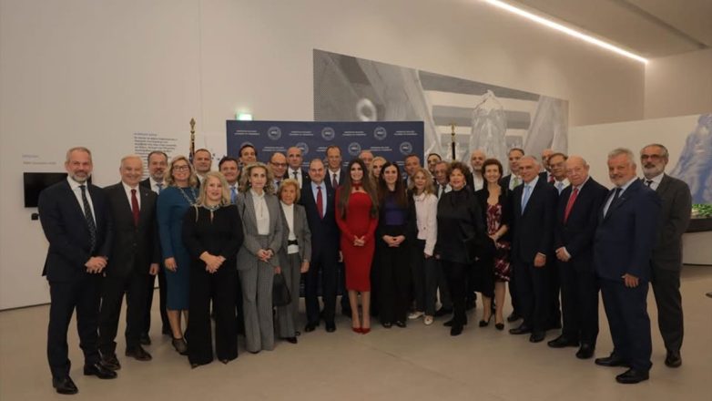 Κίμπερλι Γκιλφόιλ: Συναντήθηκε με το ΔΣ του Ελληνοαμερικανικού Επιμελητηρίου Κίμπερλι Γκιλφόιλ: Συναντήθηκε με το ΔΣ του Ελληνοαμερικανικού Επιμελητηρίου