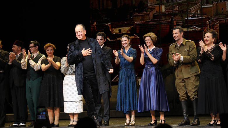 Η «Αλεξάνδρεια» του Φωκά Ευαγγελινού κέρδισε τις εντυπώσεις στο Θέατρο Παλλάς! Η «Αλεξάνδρεια» του Φωκά Ευαγγελινού κέρδισε τις εντυπώσεις στο Θέατρο Παλλάς!