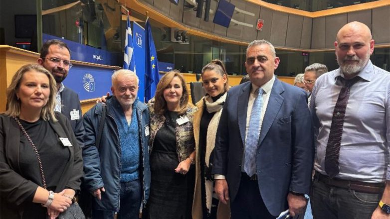 Σύλλογος Ηπειρωτών Βελγίου: Τα παραδοσιακά επαγγέλματα της Ηπείρου στο Ευρωπαϊκό Κοινοβούλιο Σύλλογος Ηπειρωτών Βελγίου: Τα παραδοσιακά επαγγέλματα της Ηπείρου στο Ευρωπαϊκό Κοινοβούλιο