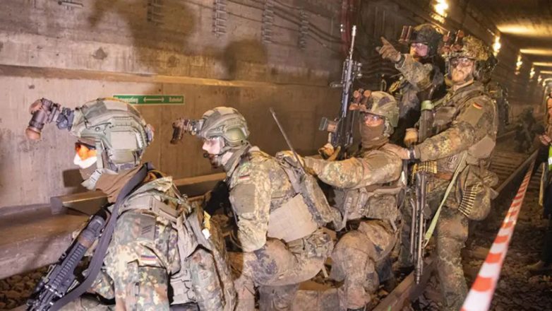 Σενάρια «αστικού πολέμου» στο Βερολίνο