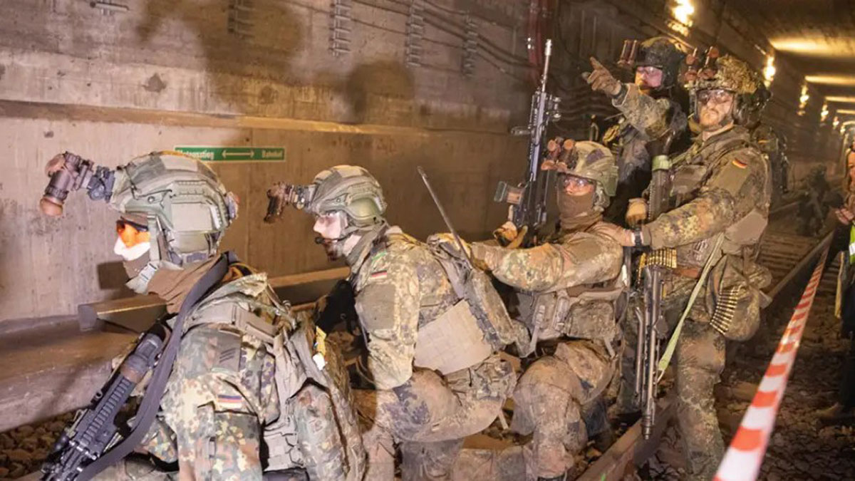 Σενάρια «αστικού πολέμου» στο Βερολίνο