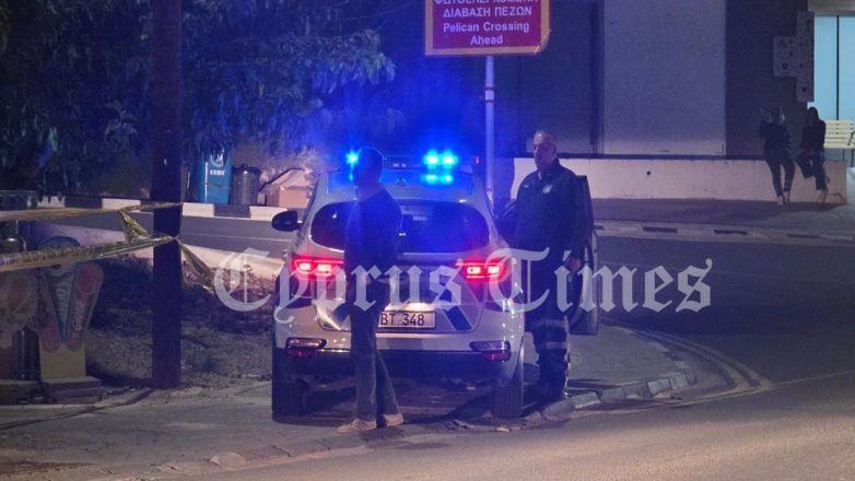 Μαχαίρωσε τον πρώην σύντροφο της κόρης του