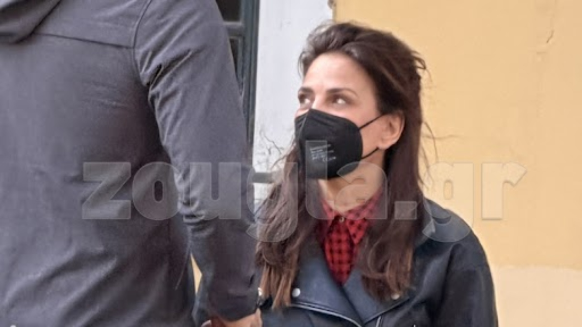 Τέσσερις ανήλικες κλoτσούν στο κεφάλι τη συμμαθήτριά τους