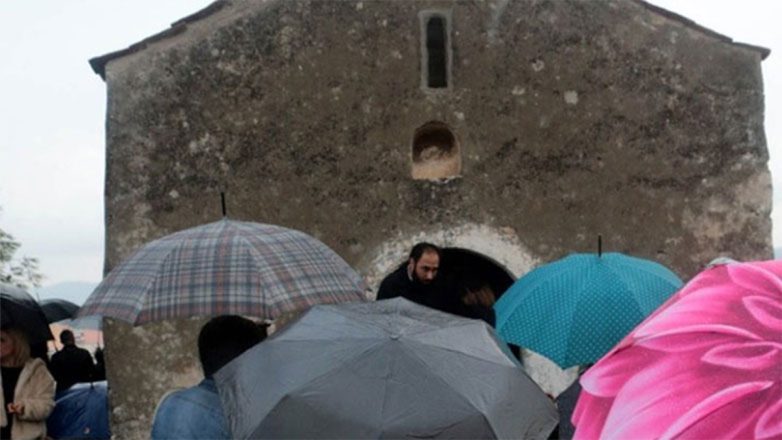 Παναγία Μεσοσπορίτισσα: Ένα έθιμο που συναντά την αρχαιότητα