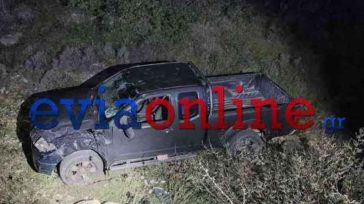 Στύρα Ευβοίας: Αγροτικό έπεσε σε χαράδρα