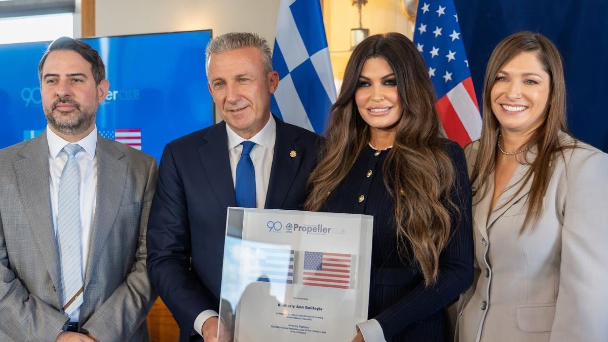 Επίτιμη πρόεδρος του Propeller Club Πειραιά η Κίμπερλι Γκιλφόιλ