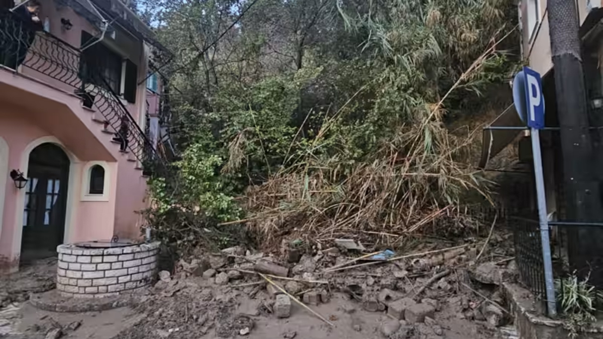 Θεομηνία στην Κέρκυρα – Παγιδεύτηκε ζευγάρι