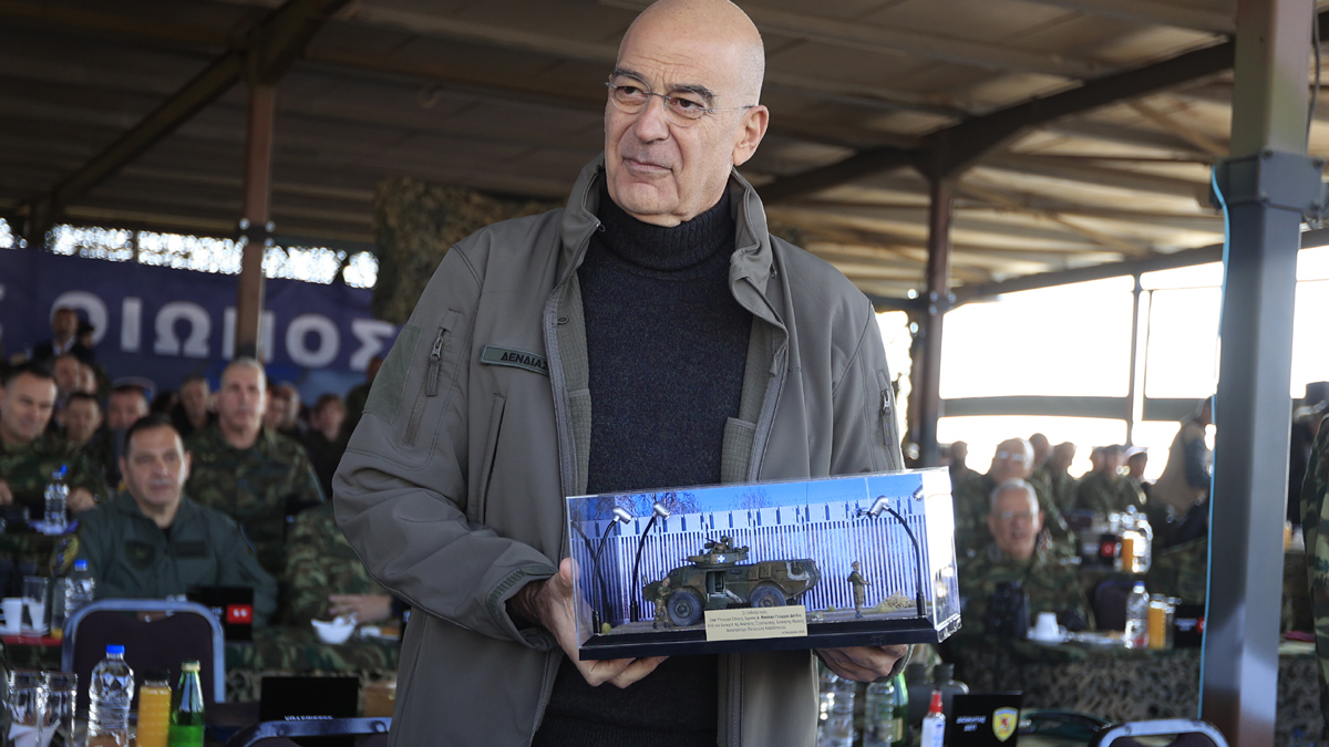 Δένδιας για την Ημέρα Ενόπλων Δυνάμεων: «Θωρακίζουμε την Ελλάδα με αλλαγές σε μέσα και φιλοσοφία»