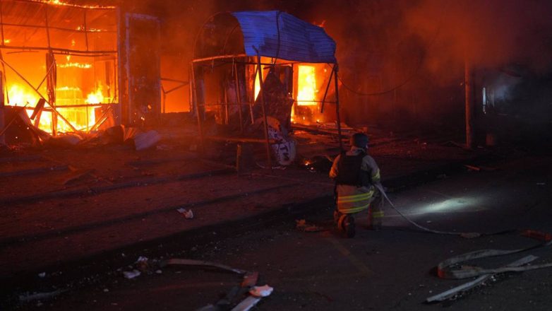 Ουκρανία: 5 νεκροί και 3 τραυματίες από ρωσικό βομβαρδισμό στη Ζαπορίζια Ουκρανία: 5 νεκροί και 3 τραυματίες από ρωσικό βομβαρδισμό στη Ζαπορίζια