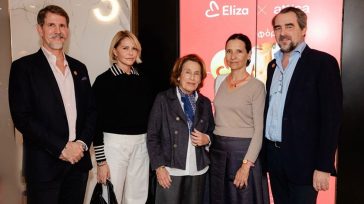 Τζένη Μπαλατσινού: Συναντήθηκε με τους Παύλο και Νικόλαο Ντε Γκρες σε φιλανθρωπική βραδιά στο κέντρο της Αθήνας