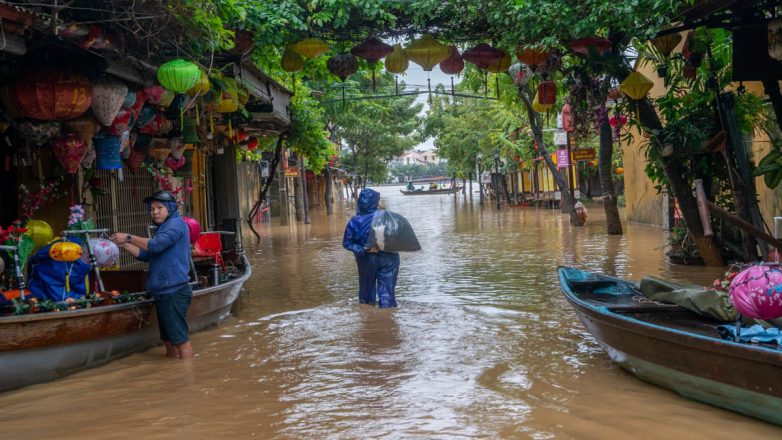 Βιετνάμ: Τουλάχιστον 55 νεκροί εξαιτίας των πλημμυρών Βιετνάμ: Τουλάχιστον 55 νεκροί εξαιτίας των πλημμυρών