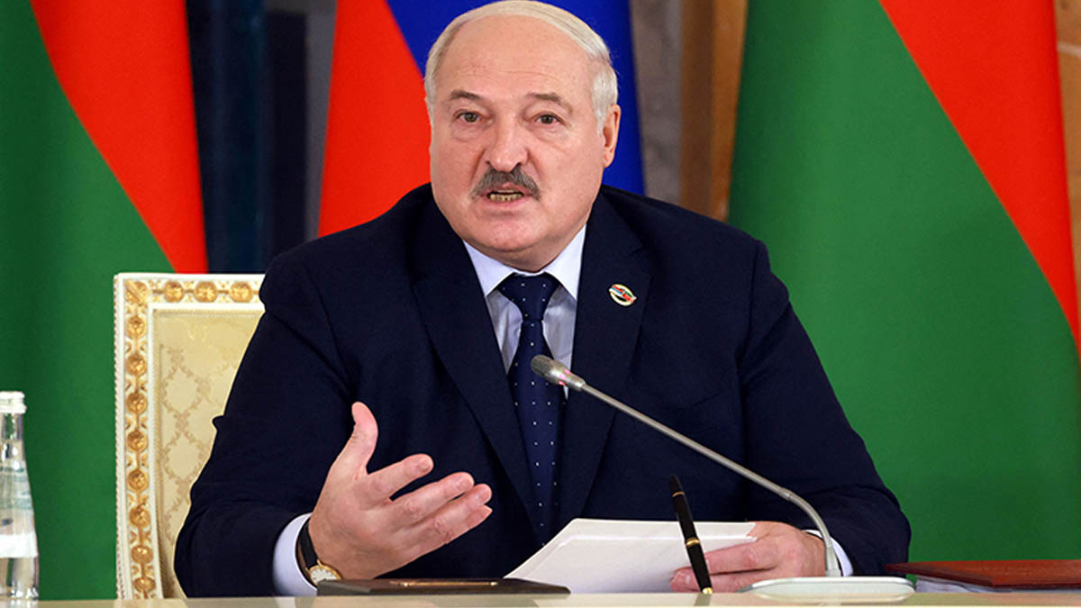 Ο Λουκασένκο απονέμει χάρη σε 31 Ουκρανούς φυλακισμένους στη Λευκορωσία