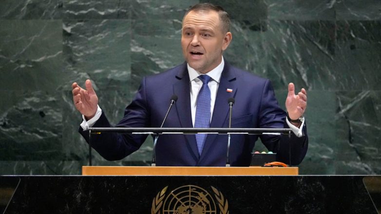 Ναβρότσκι: «Οποιοδήποτε ειρηνευτικό σχέδιο πρέπει να είναι αποδεκτό από την Ουκρανία»