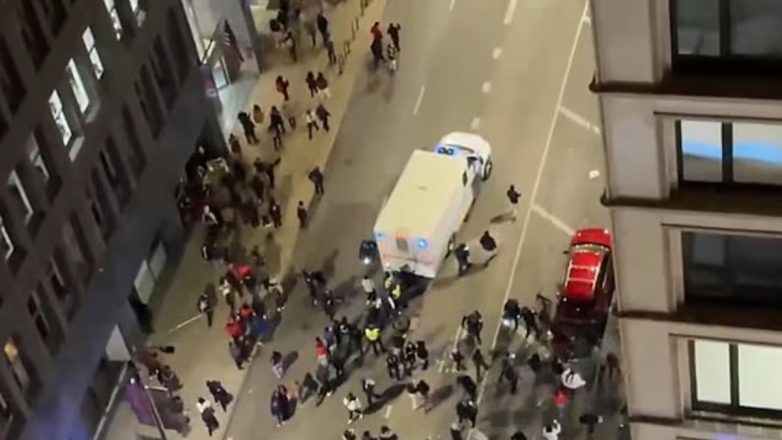 Σικάγο: Πυροβολισμοί σημειώθηκαν σε χριστουγεννιάτικη αγορά Σικάγο: Πυροβολισμοί σημειώθηκαν σε χριστουγεννιάτικη αγορά