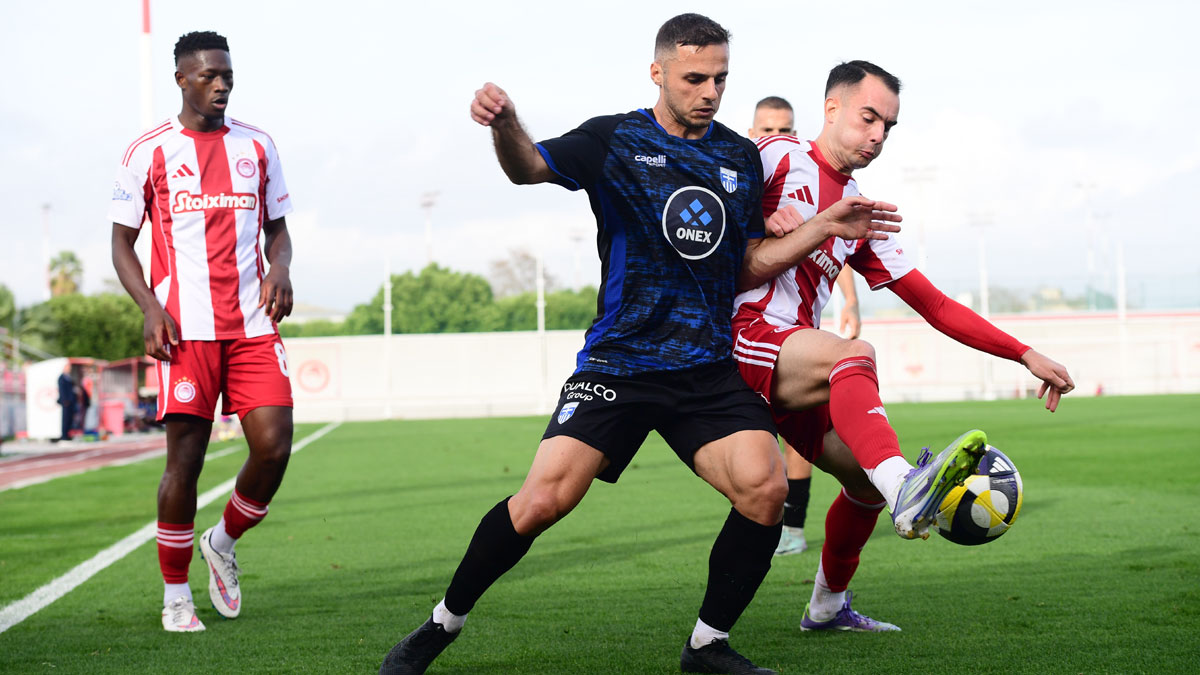 Super League 2: Ισόπαλο 2-2 στου Ρέντη το ματς Ολυμπιακός Β’ – Ελλάς Σύρου