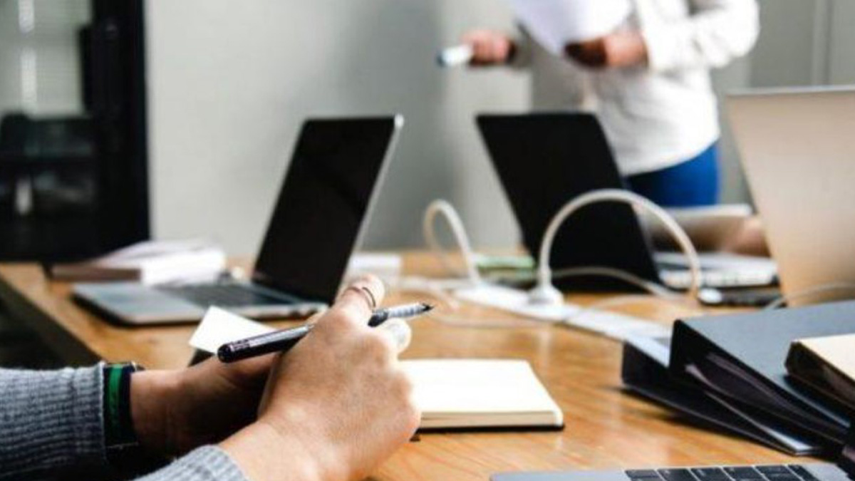 Δημόσιοι Υπάλληλοι: Ποιες αυξήσεις θα δουν το 2026