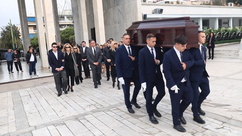 Το τελευταίο «αντίο» στον Πάνο Μαρινόπουλο Το τελευταίο «αντίο» στον Πάνο Μαρινόπουλο