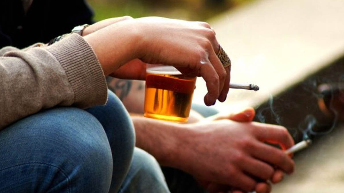 Πειραιάς: Συνελήφθη υπεύθυνος νυχτερινού μαγαζιού – Έδωσε αλκοόλ σε ανήλικα