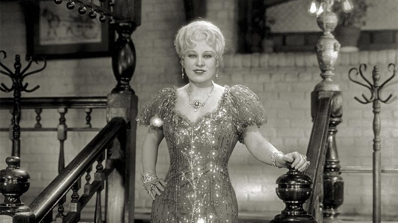 Μέι Γουέστ: Η σταρ που της άρεσαν οι προκλήσεις και χαρακτηρίστηκε ως «η πιο επικίνδυνη γυναίκα στις ΗΠΑ» Μέι Γουέστ: Η σταρ που της άρεσαν οι προκλήσεις και χαρακτηρίστηκε ως «η πιο επικίνδυνη γυναίκα στις ΗΠΑ»