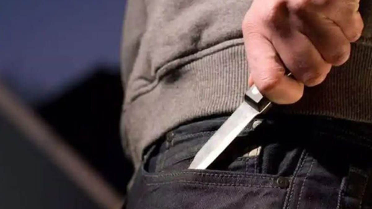 Λουτράκι: Μαχαιρώθηκαν έξω από νυχτερινό κέντρο