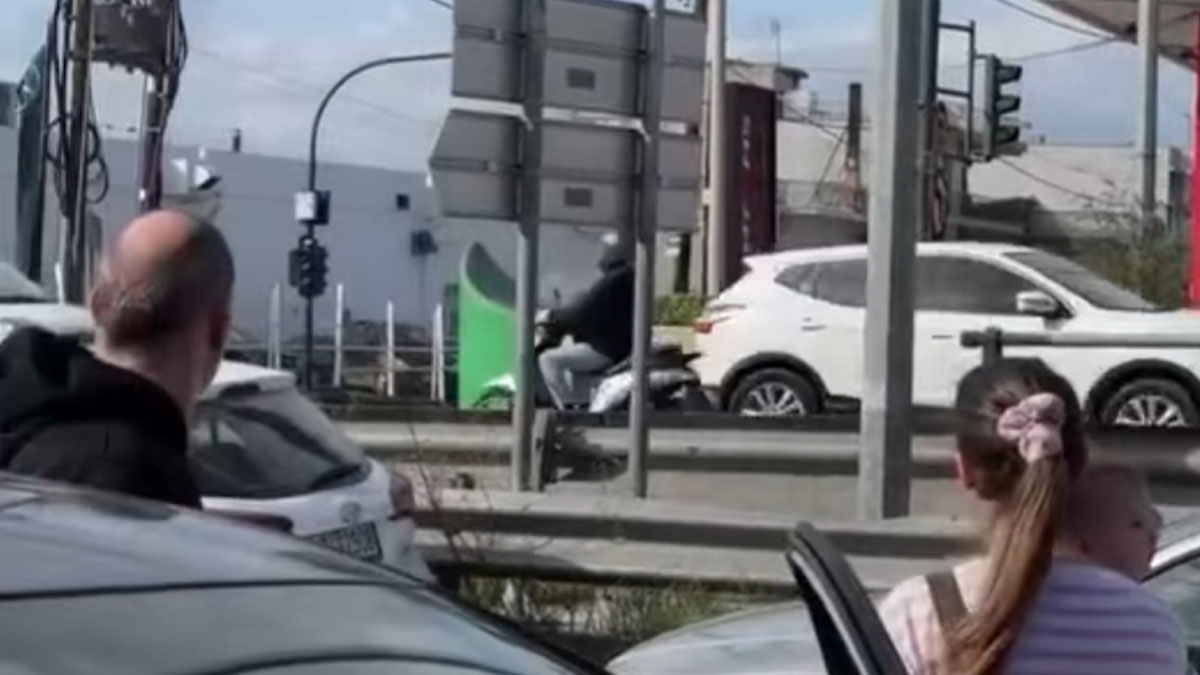 Πάτρα: Οδηγός μηχανής μπήκε ανάποδα στην Εθνική κι έκανε ελιγμούς