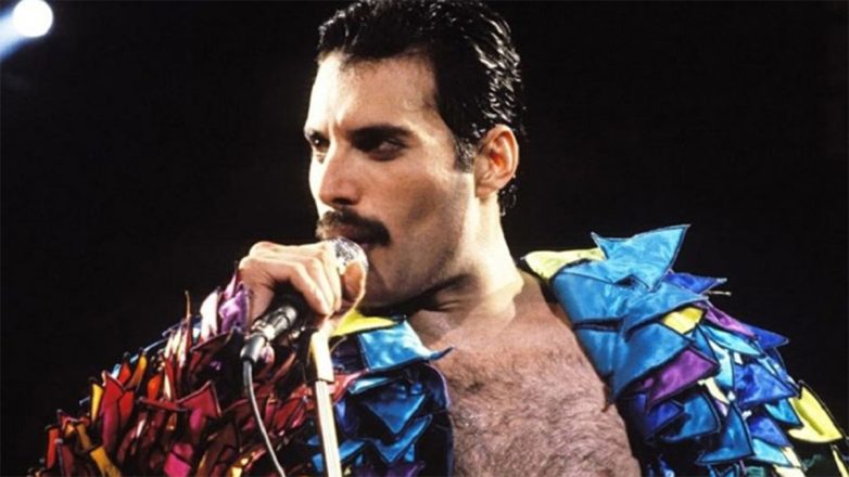 Φρέντι Μέρκιουρι: Η μέρα που σίγησε μια από τις μεγαλύτερες φωνές της ροκ