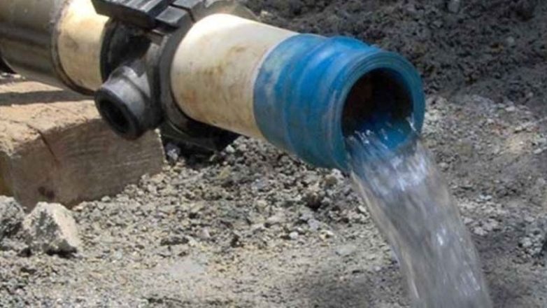 Έσπασε αγωγός της ΕΥΔΑΠ στο κέντρο της Αθήνας