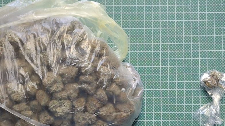 Συνελήφθησαν δύο αλλοδαποί για εμπορία ναρκωτικών Συνελήφθησαν δύο αλλοδαποί για εμπορία ναρκωτικών