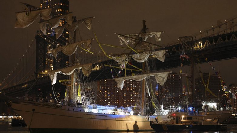 Επέστρεψε στο Μεξικό το ιστιοφόρο που προσέκρουσε στη γέφυρα του Μπρούκλιν Επέστρεψε στο Μεξικό το ιστιοφόρο που προσέκρουσε στη γέφυρα του Μπρούκλιν