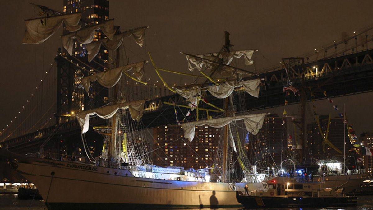 Επέστρεψε στο Μεξικό το ιστιοφόρο που προσέκρουσε στη γέφυρα του Μπρούκλιν