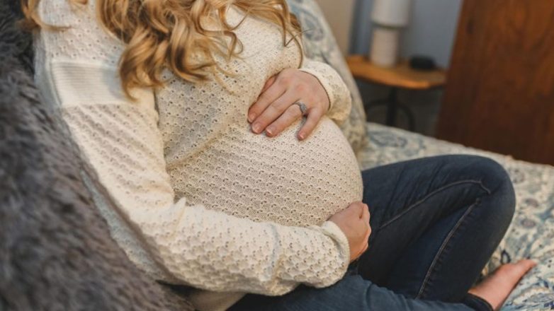 ΔΥΠΑ: Κόπηκε ξαφνικά το επίδομα μητρότητας σε εκατοντάδες νέες μητέρες