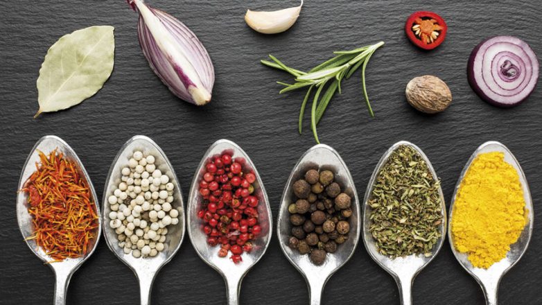 Πέντε μπαχαρικά–boosters που ξυπνούν τον μεταβολισμό και ανεβάζουν τη διάθεση Πέντε μπαχαρικά–boosters που ξυπνούν τον μεταβολισμό και ανεβάζουν τη διάθεση