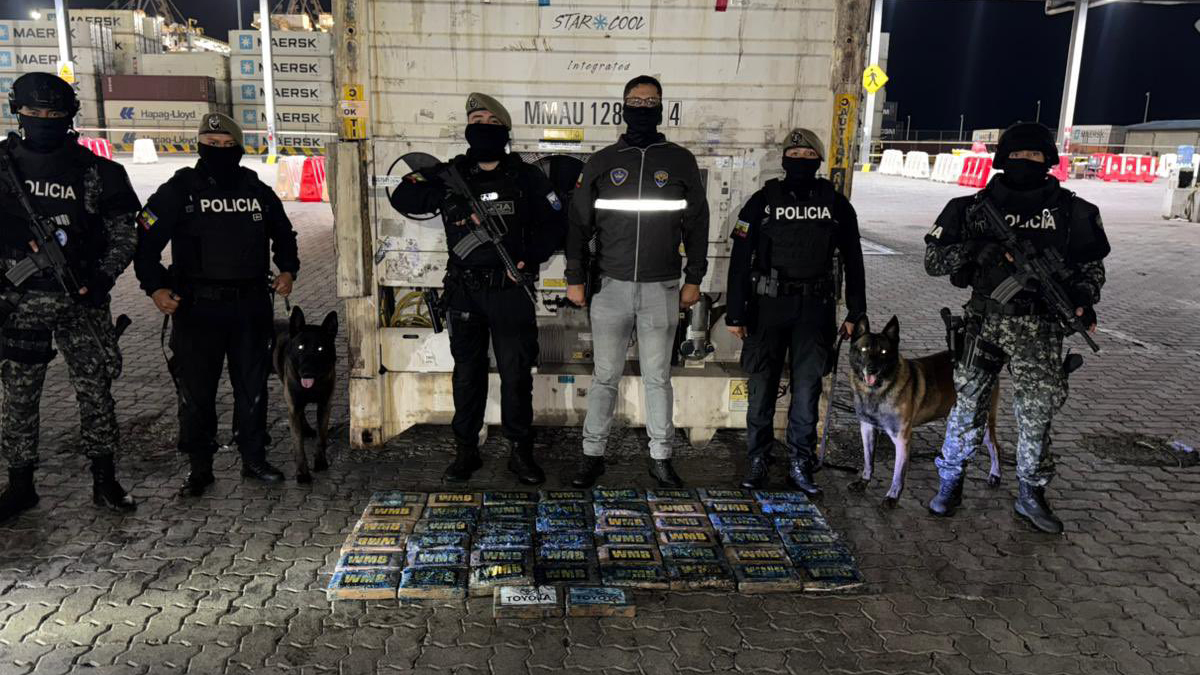 Μπλόκο σε 50 κιλά κόκα από το Εκουαδόρ με προορισμό την Ελλάδα